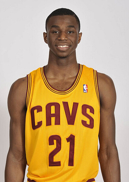 传播与赞助 传播与赞助